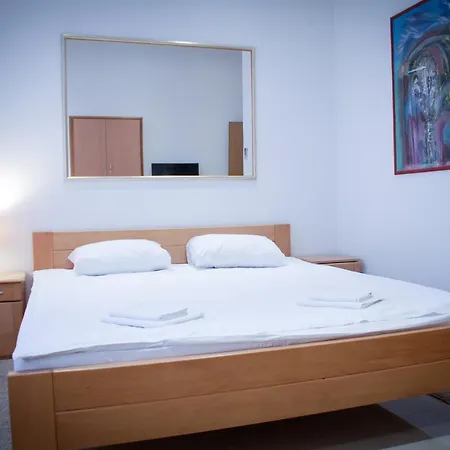 Hostel Sobe Rodic Centar *