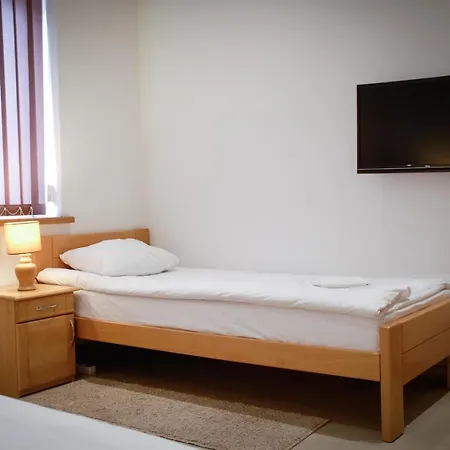 Sobe Rodic Centar Hostel Μπάνια Λούκα